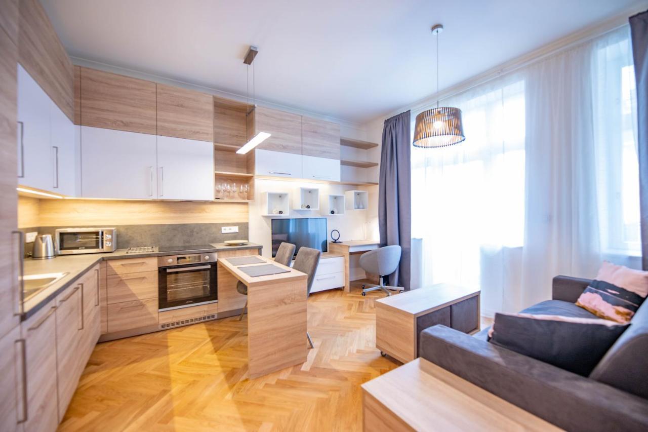 Friendly apartments in Prag Exterior foto
