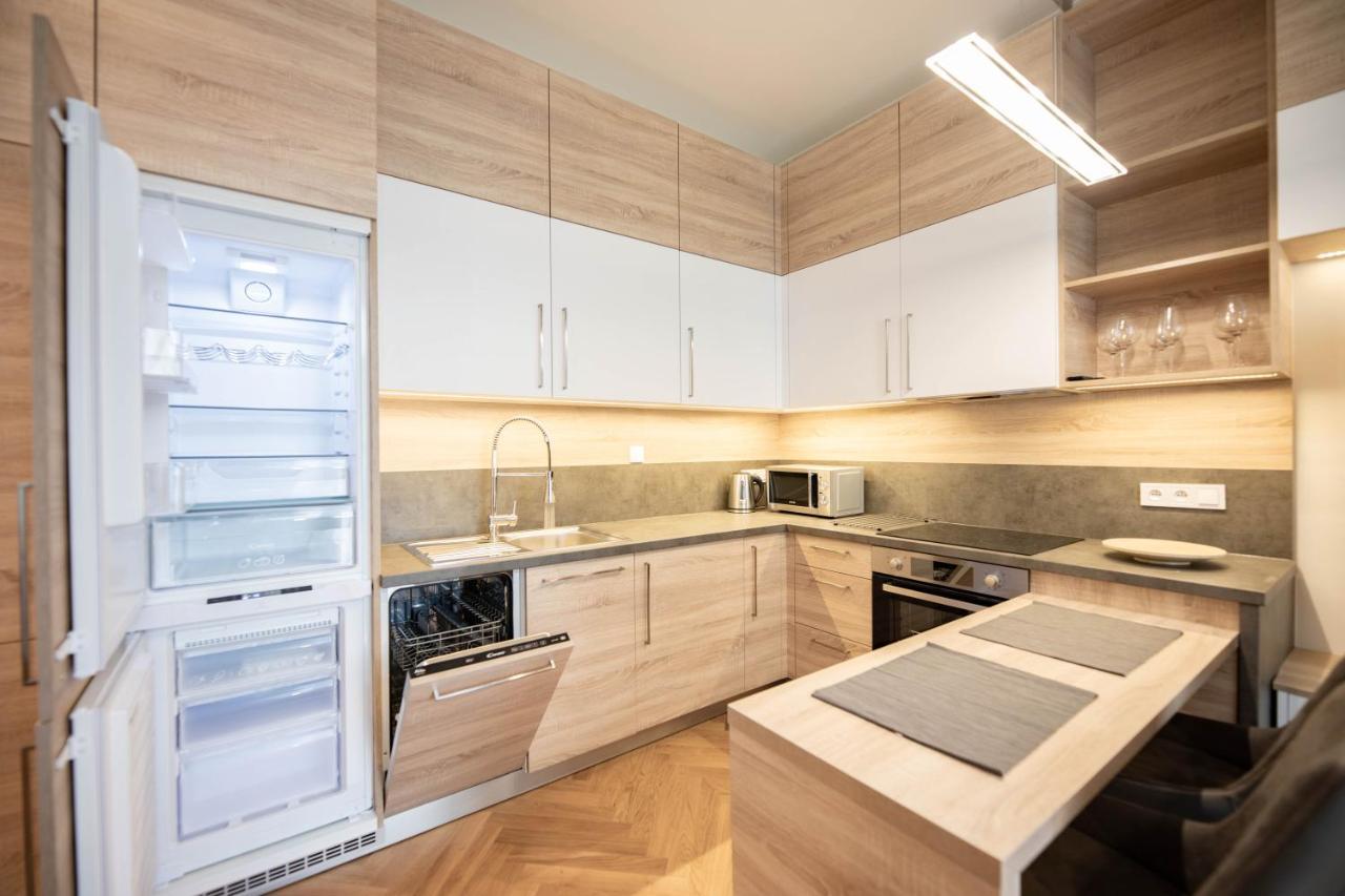 Friendly apartments in Prag Exterior foto