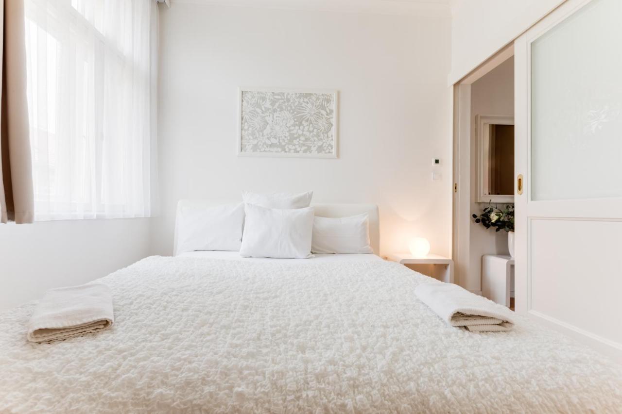 Friendly apartments in Prag Exterior foto