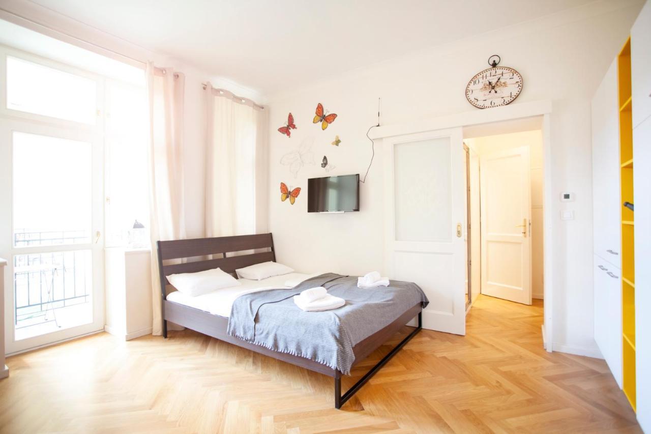 Friendly apartments in Prag Exterior foto