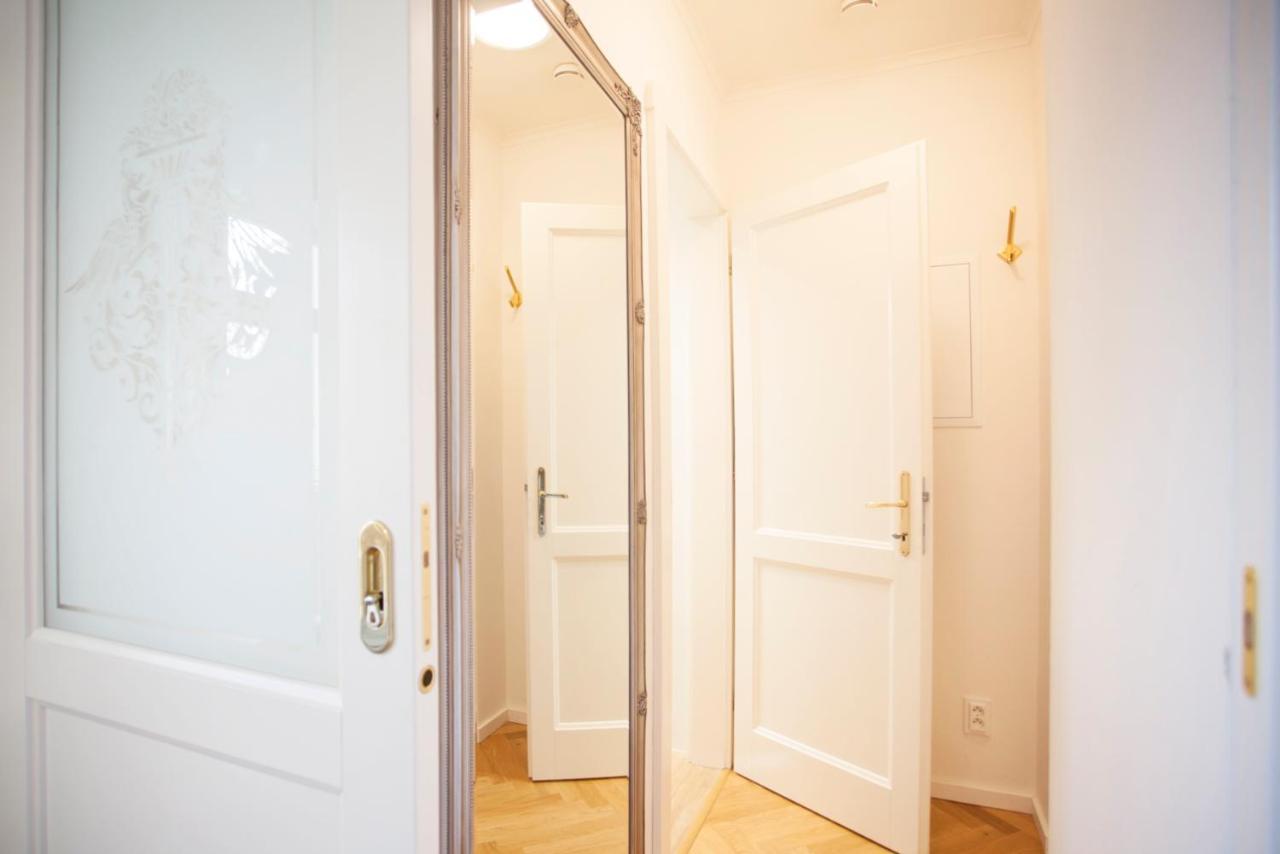 Friendly apartments in Prag Exterior foto